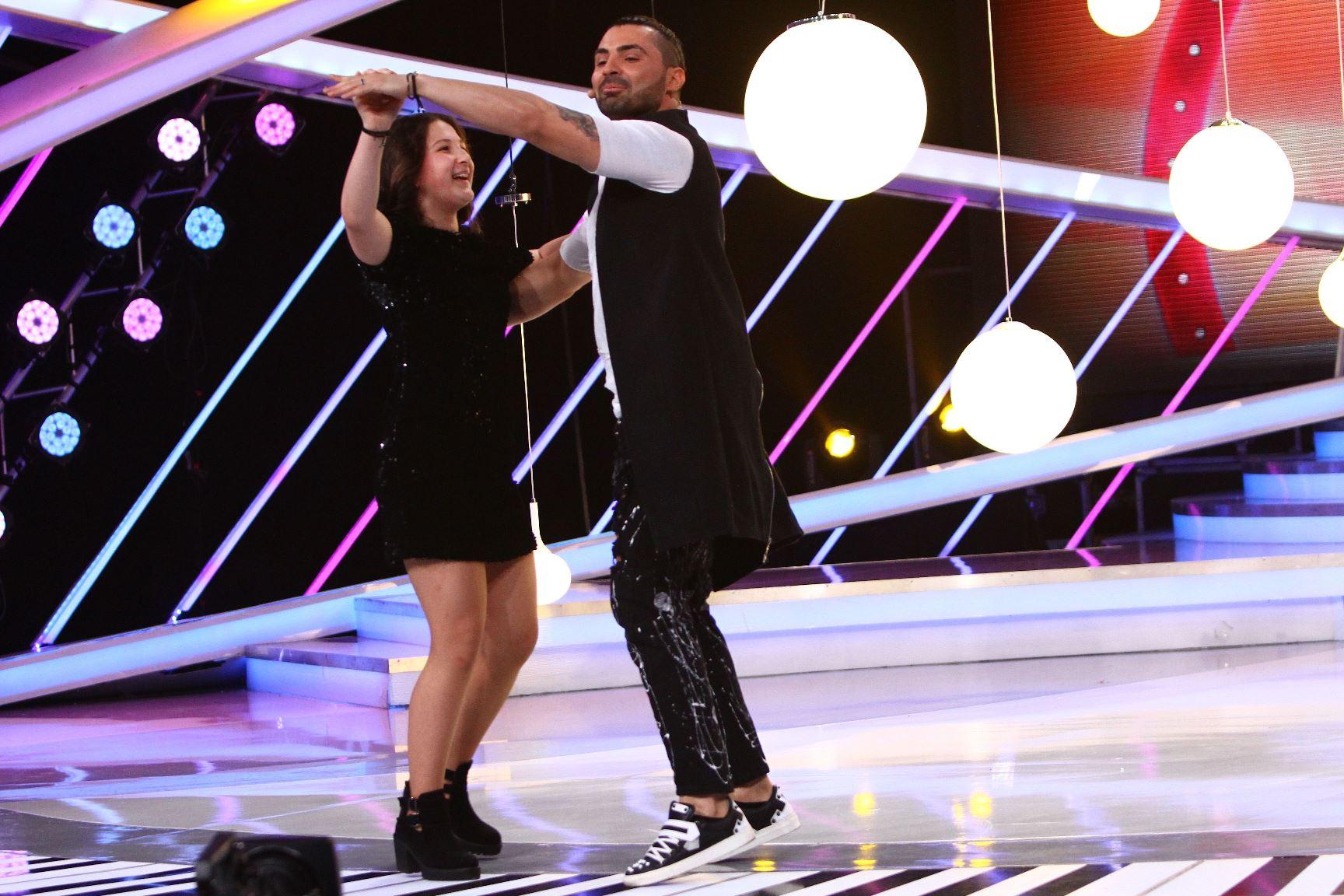 Aşa nu l-aţi mai văzut! Pepe dansează vals lent, pentru prima dată în viața lui, la “Next Star”: "Nu cred că sunt un bun dansator!"