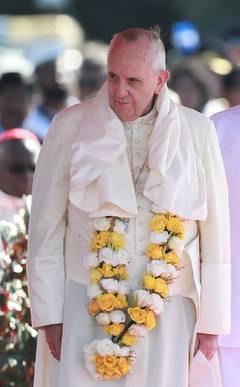 Vizită istorică a Pepei Francisc &icirc;n Grecia. Suveranul Pontif, mesaj de solidaritate către migranți: "Este o călătorie marcată de tristețe!"