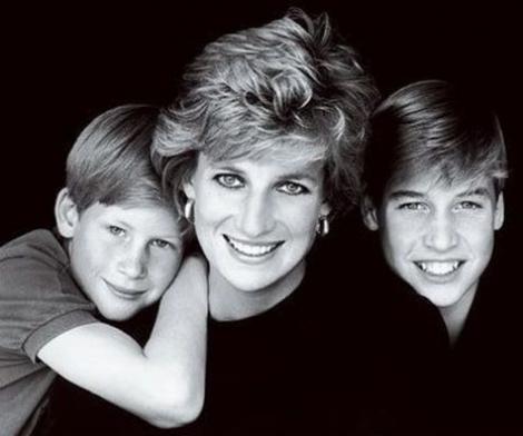 Amintiri dureroase! Prințul William și Kate Middleton au refăcut una dintre celebrele fotografii ale Prințesei Diana