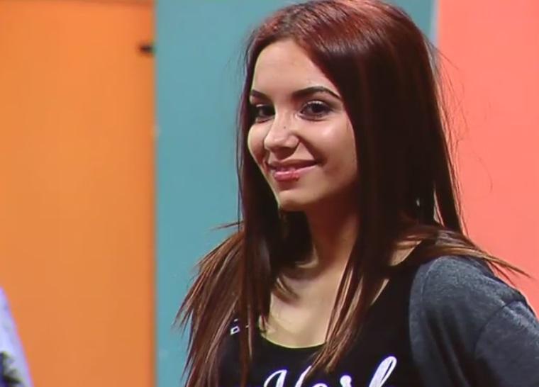 FOTO! Pe Alexandra de la "Mireasă pentru fiul meu" o ştie toată ţara, dar uite ce soră frumoasă are!