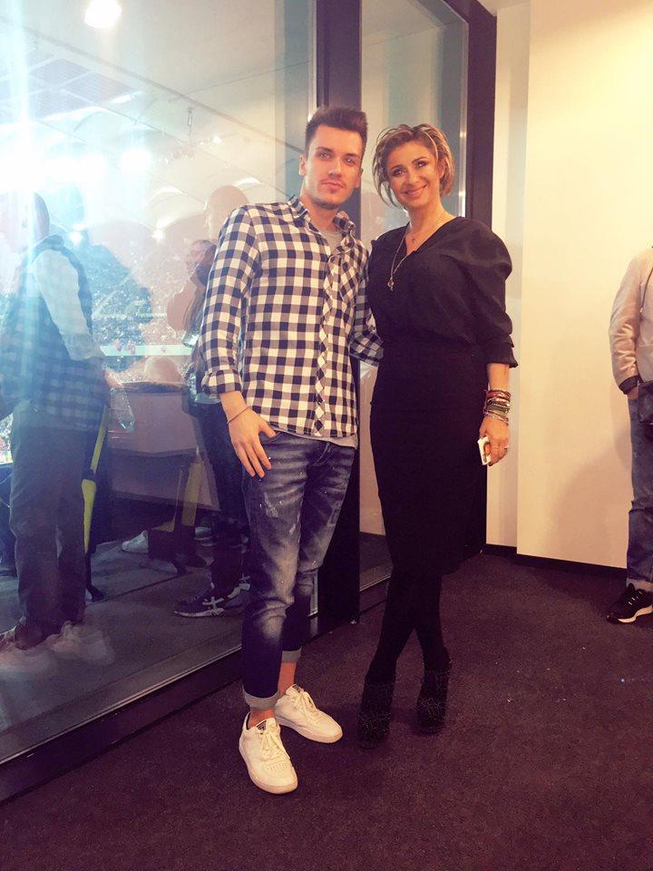 O vedetă din Rom&acirc;nia a vrut să slăbească c&acirc;teva kilograme, dar s-a uscat pe picioare. Nu se mai opreşte din slăbit!