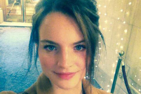 Transformare şocantă! O t&acirc;nără a m&acirc;ncat opt luni de zile doar trei mere pe zi: "Le alegeam pe cele mai mici!"