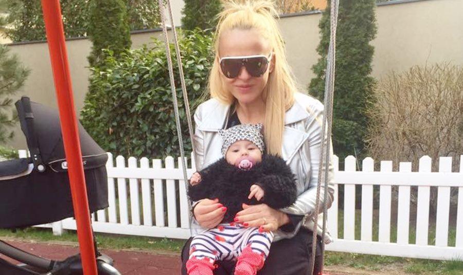 Nu s-a mai ferit! Anda Adam a povestit cum e să fii mămică de nou-născut: "Nu vă imaginați că ne-am luat trei filipineze!"