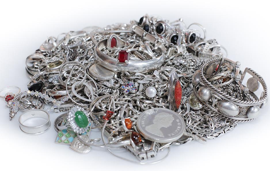 Aşa cureţi argintul &icirc;n doar c&acirc;teva secunde! E un truc de milioane