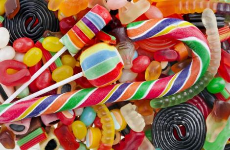 Pericolul din mâncare! Zeci de oameni au murit după ce au mâncat aceste dulciuri