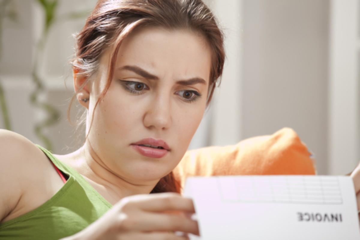 Şi-a anunţat soţul că &icirc;l părăseşte pentru fratele lui. Răspunsul bărbatului a lăsat-o fără cuvinte... "Soţul tău, viitor fost, inteligento!"