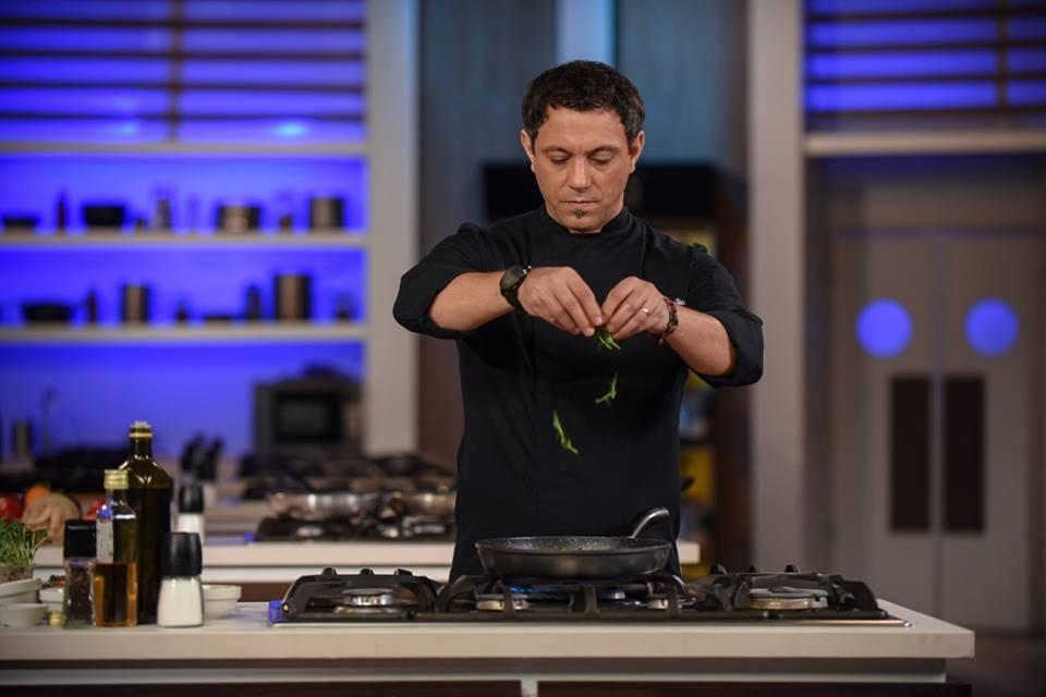 CONCURS! AloShop.tv pune la bătaie setul "‪#&lrm;RegisStone Ideal" pentru toţi pasionaţii de cooking!