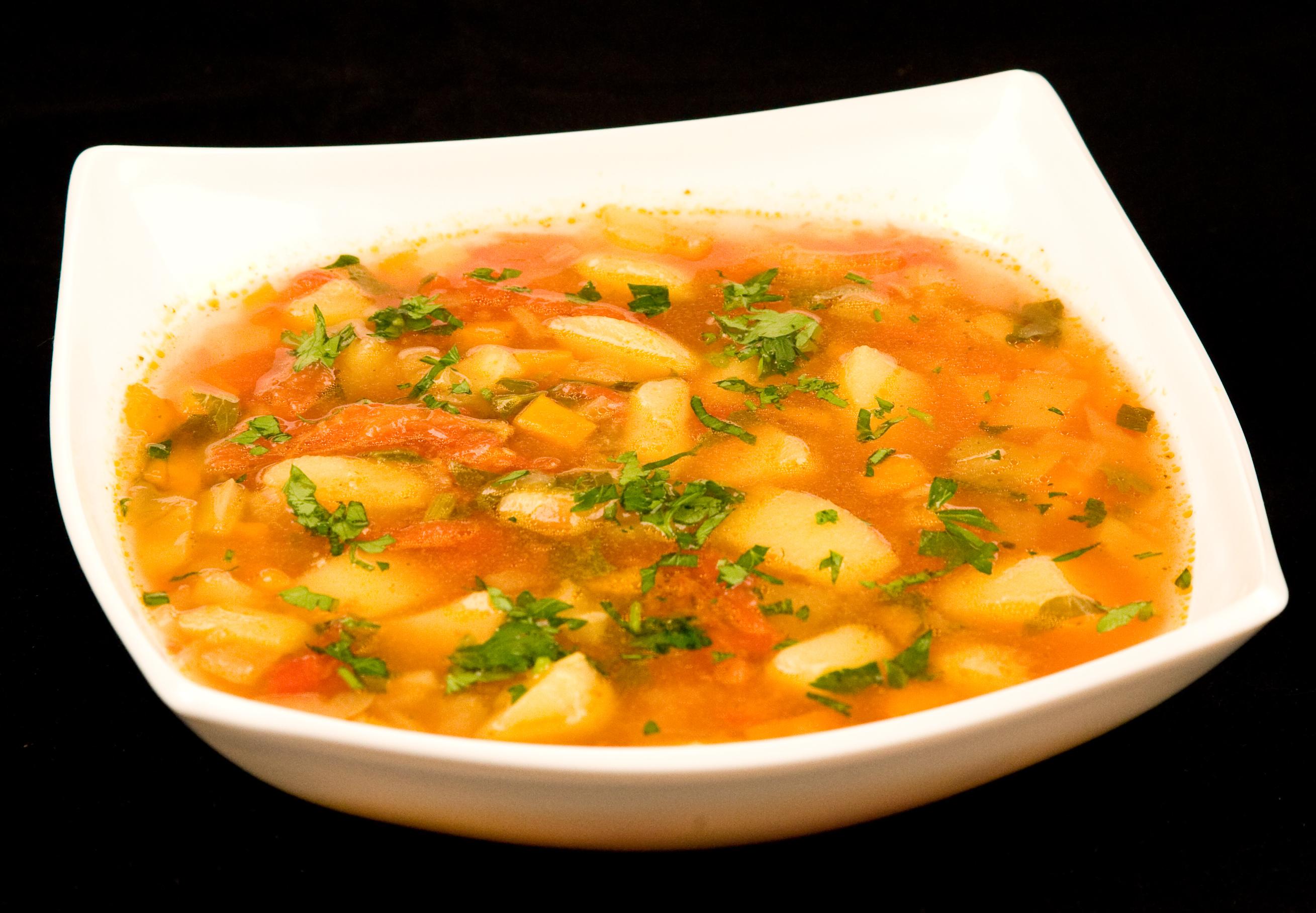 Toate gospodinele fac greşeala asta! Trucul simplu care dă gust ciorbei