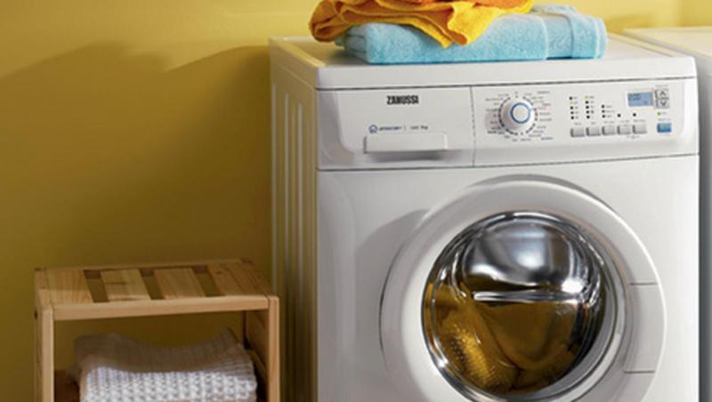 Pericolul din mașina de spălat îți poate îmbolnăvi familia! Tu ești atent la aceste detalii?