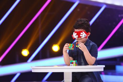 Micul geniu Dani Plohi va încerca să rezolve trei cuburi Rubik, legat la ochi,  în marea finală “Next Star”