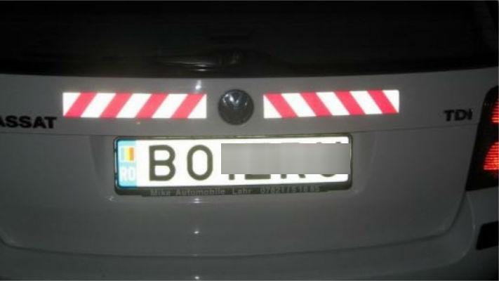 Boieru' tot boier. Numărul de înmatriculare care atrage privirile trecătorilor ca un magnet!