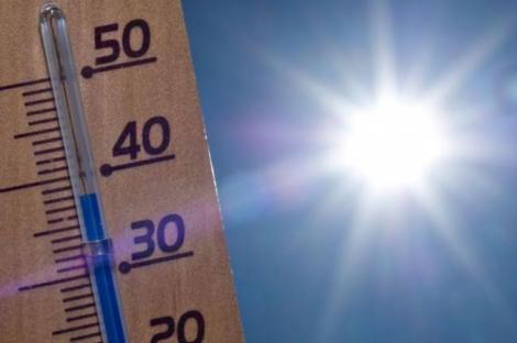 ANM avertizează: "Temperaturi ce rar vor scădea sub 35 de grade Celsius. Vara lui 2016 va fi una toridă şi extrem de secetoasă"