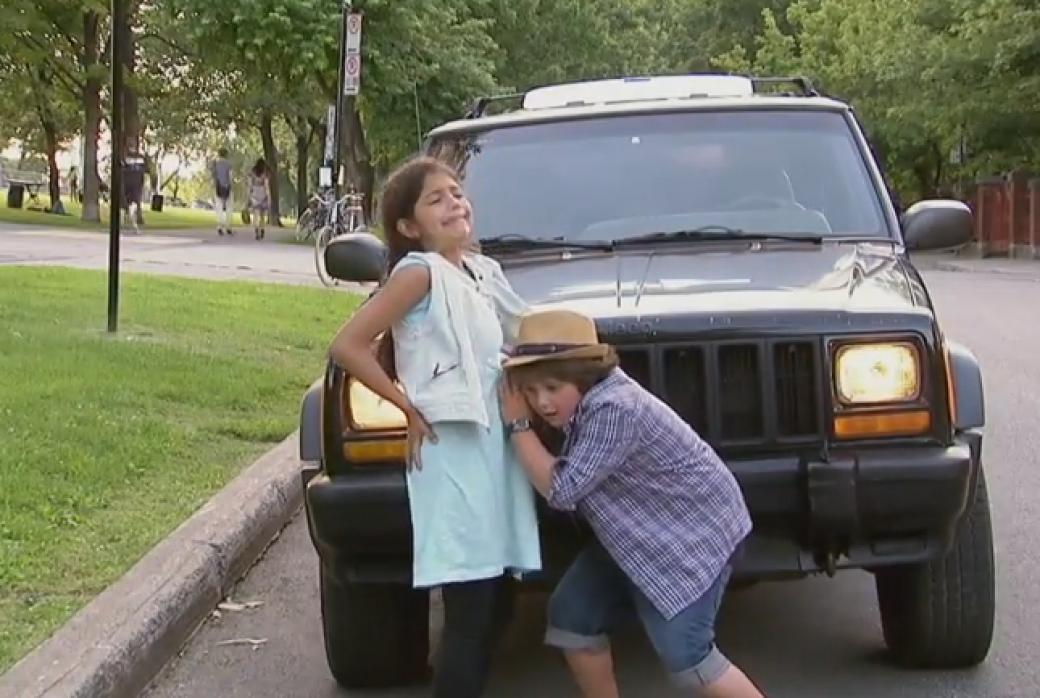 O fetiță strigă disperată după ajutor, &icirc;ntr-un parc. Ce a pățit &icirc;ntrece orice măsură