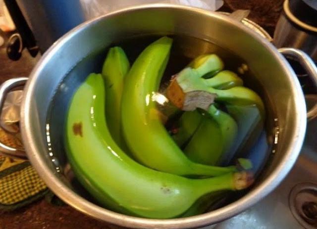 A fiert o banană și a băut ceaiul obținut. Imediat s-a vindecat! Toți suferim de această boală