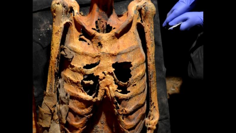 Imagini ULUITOARE! Tatuaje, descoperite pe zonele intime ale unor mumii vechi de 3000 de ani