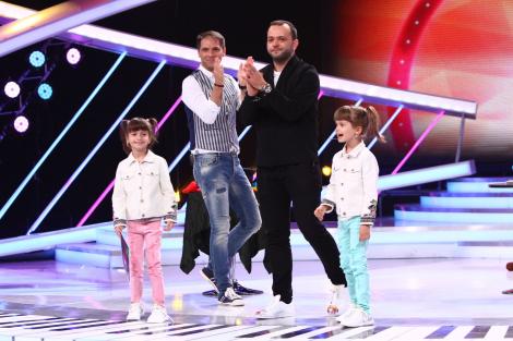 Fetițele lui Mihai Morar, Mara și Cezara, prezintă un spectacol de magie alături de tatăl lor