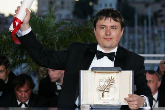 Succes rom&acirc;nesc uriaș. Cristian Mungiu a c&acirc;știgat &bdquo;Premiul pentru regie&rdquo; la Festivalul de la Cannes!