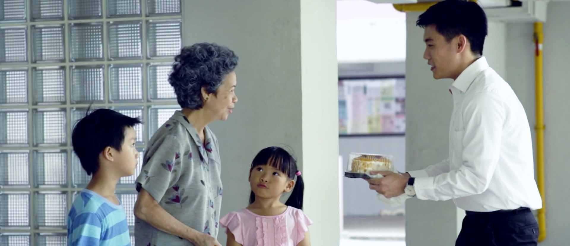 Un bărbat a cumpărat un tort și l-a făcut cadou! După un timp, soarta a decis să &icirc;l răsplătească! Ce s-a &icirc;nt&acirc;mplat cu bărbatul