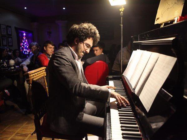 1.700 de artişti internaţionali au &icirc;ncercat, el a reuşit! Pianistul rom&acirc;n Teo Milea, finalist &icirc;n Canada