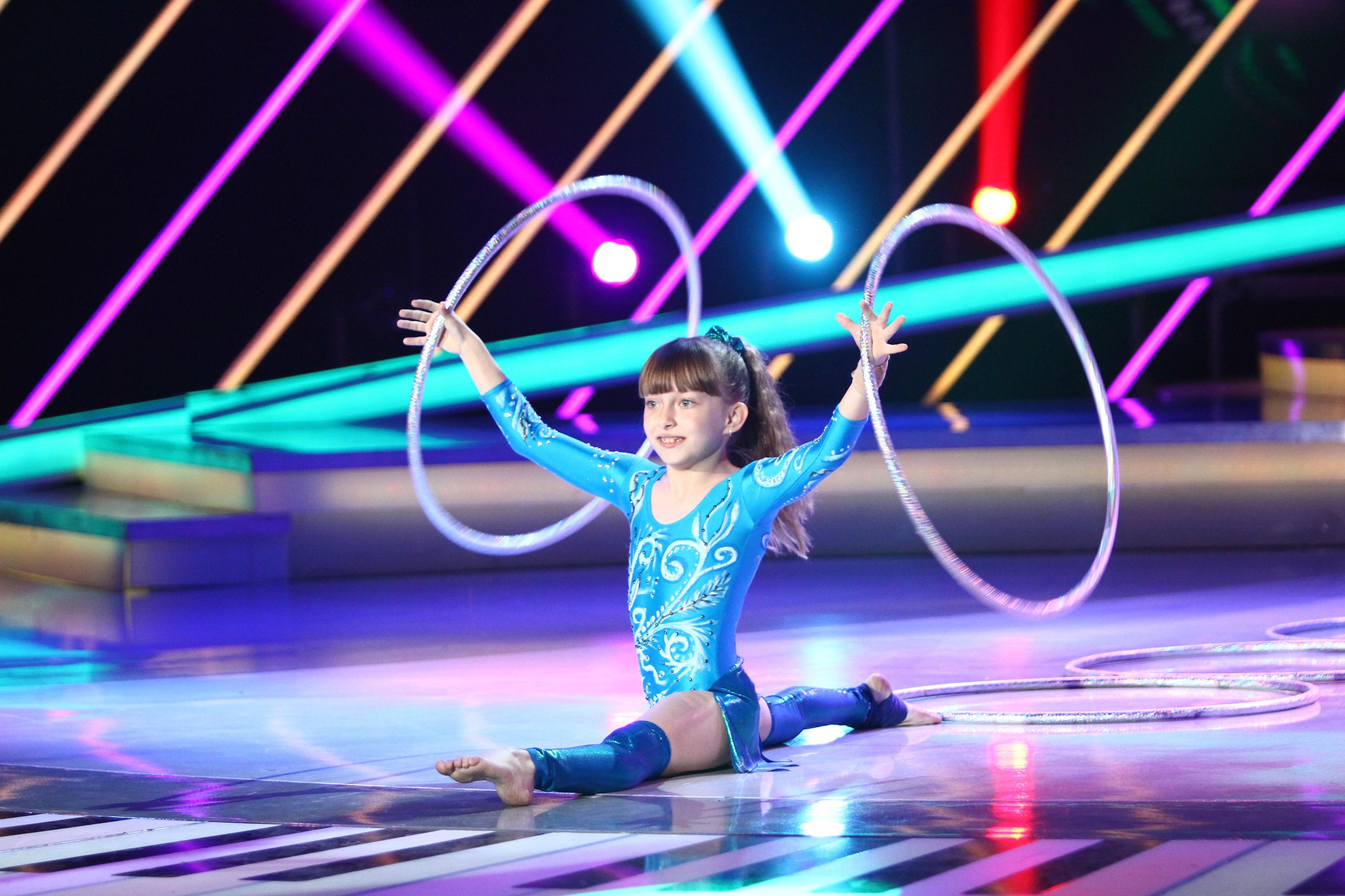 Număr impresionat de acrobație la Next Star. Denisa Pedolu ridică sala &icirc;n picioare: &rdquo;Nu pot să cred așa ceva!&rdquo;