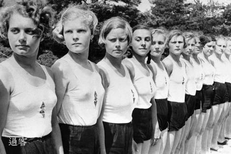 Proiectul Lebensborn - Femei abuzate în numele patriei. "Trebuie să folosim fiecare picătură de sânge bun pentru noi”