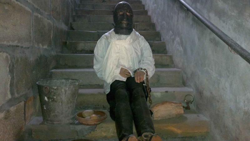 S-a aflat cine e omul cu masca de fier! După 350 de ani, misterul a fost elucidat!