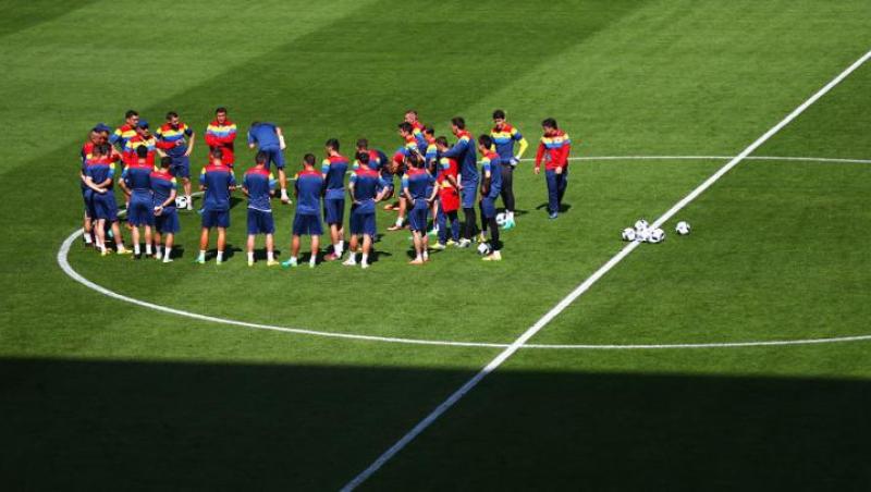 Bonsoir, STADE DE FRANCE! 10000 de oameni au muncit trei ani pentru a-l construi, iar teroriștii voiau să-l dărâme într-o clipă