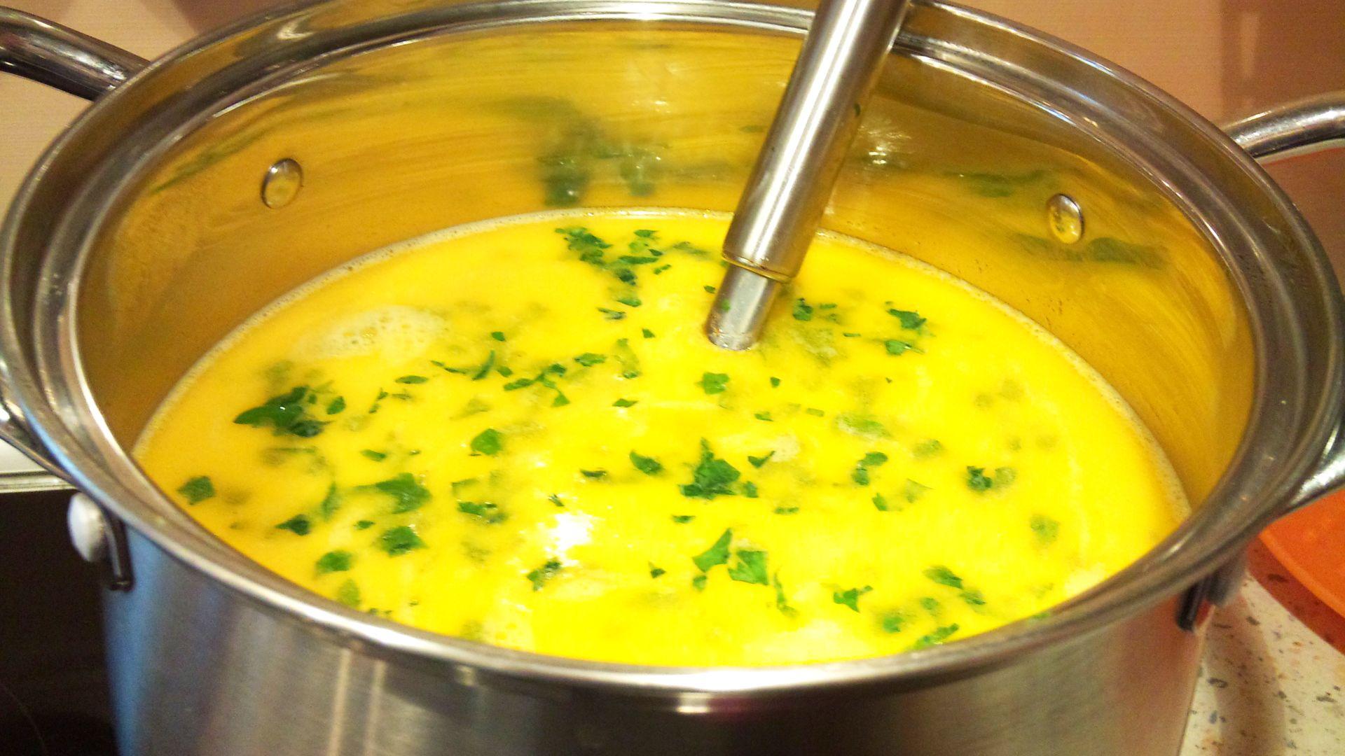 Gospodina din Bucovina revine cu noi secrete despre CIORBA RĂDĂUȚEANĂ! Ce trebuie să adaugi pentru a slăbi și a o face mai eficientă dec&acirc;t supa de varză!