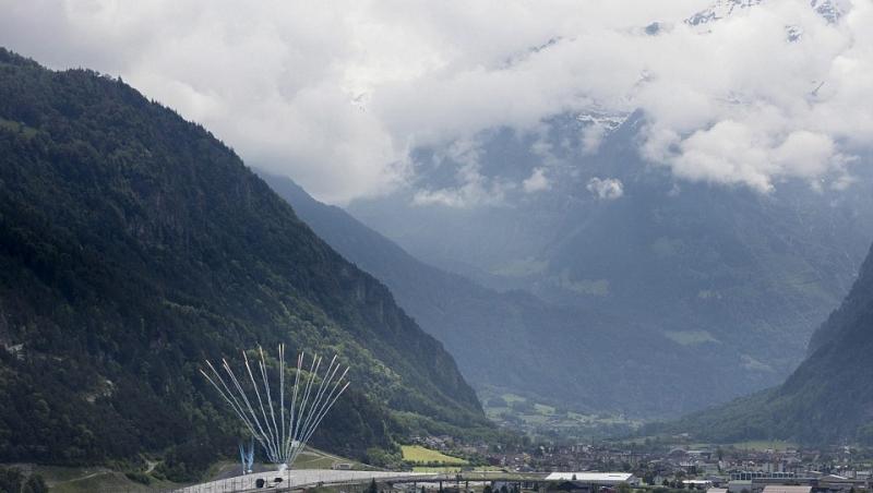 După 17 ani de muncă, Elveția are cel mai lung tunel de cale ferată din lume. Măsoară peste 57 km și a luat viața a 9 persoane