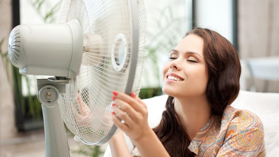 Cum faci față caniculei, dacă nu ai aer condiționat &icirc;n apartament. Nu te costă nimic!