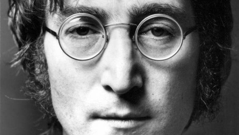 Și-a pătat cămaşa, pe mâneci şi pe piept, cu sângele lui John Lennon. După 36 de ani, paznicul care a încercat să-l salveze, a făcut public obiectul vestimentar. Ce s-a întâmplat cu bluza