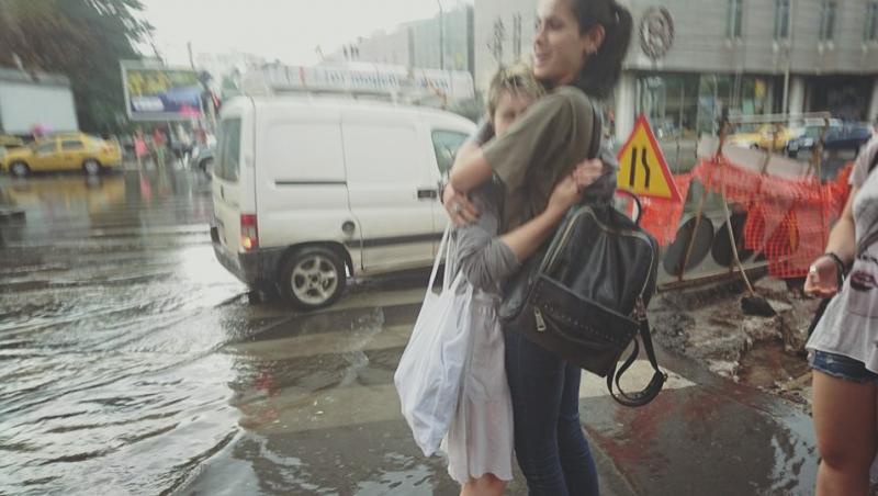 București, sub ape! Inundații în Capitală: ”La Romană-s valuri mai mari ca la Vamă!” GALERIE FOTO