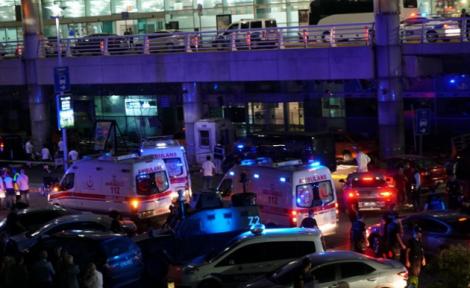 13 persoane, bănuite că au legătură cu atentatul de la Istanbul, au fost arestate