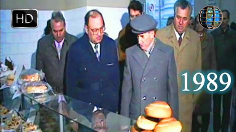 Cum au fost umplute galantarele goale ale unei alimentare, pentru a primi vizita lui Ceaușescu, în '89. Tovarășul nu stătea la coadă! Imagini de arhivă din epoca de aur!
