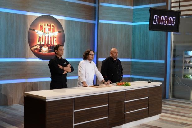 Peste 1200 de &icirc;nscriși &icirc;n cursa pentru Chef Delivery. Preparatele gătite la &rdquo;Chefi la cuțite&rdquo; vor fi livrate la domiciul a șase norocoși