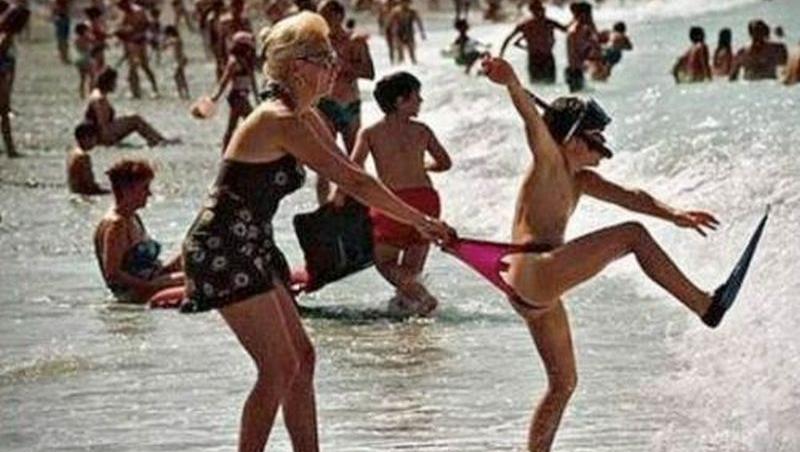 Vine vara, bine ne pare!Topul celor mai amuzante fotografii de la mare! Nu te vei putea opri din râs!