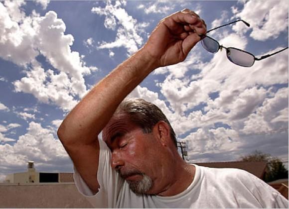 Rom&acirc;nia, sub cuptor! Vreme foarte caldă cu temperaturi de p&acirc;nă la 36 de grade. Cum scapi de disconfort, dacă trebuie să ieși din casă