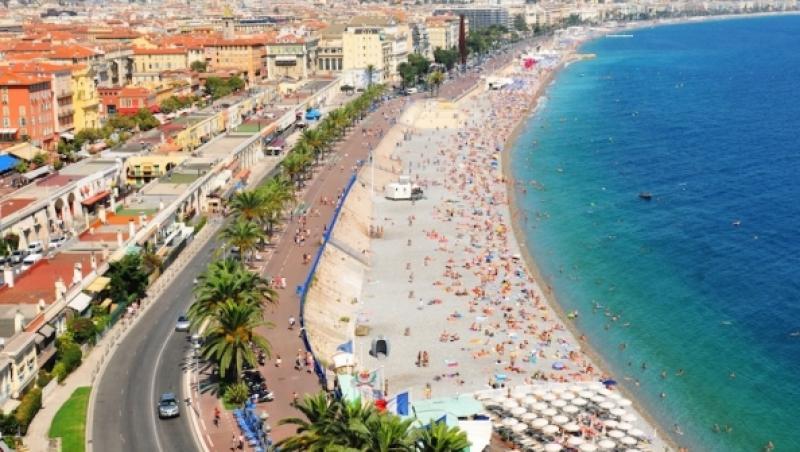 Promenade des Anglais, bulevardul construit de aristocraţia engleză! Simbolul petrecerilor, luxului şi vacanţei, însângerat de ziua Franţei