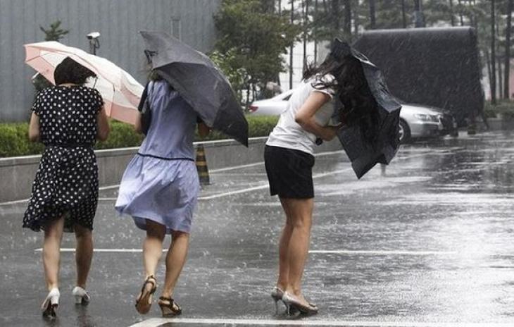 Instabilitate atmosferică ridicată! Se anunță un weekend capricios &icirc;n toată Rom&acirc;nia!