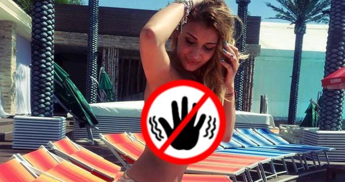 Alina Eremia, imagini de infarct la malul mării. Blonda a atras toate privirile bărbaților de pe plajă!