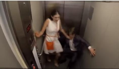 Video! Cea mai tare farsă! Dacă îţi e frică de lifturi zi "Merci" că nu te-ai urcat în acesta până acum