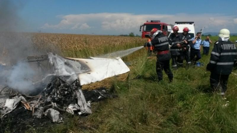 Avion de mici dimensiuni, prăbușit în județul Brașov! O femeie a murit pe loc, iar pilotul a decedat la spital