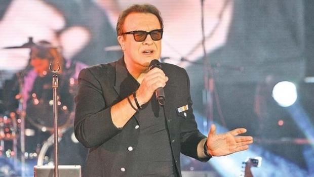 Gabriel Cotabiță a anunțat &icirc;n mod oficial că intenționează să se căsătorească!