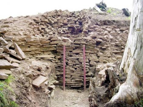 România încărcată de istorie! A fost găsit un templu dacic, asemănător celui de la Sarmizegetusa