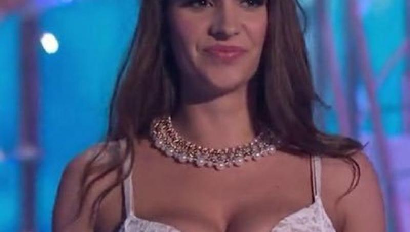 Momente incendiare într-o emisiune TV. Ioana Avramescu, frumusețea din România care a apărut „fără lenjerie intimă” la „Ciao Darwin”