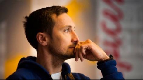 Dani Oțil, &icirc;nc&acirc;ntat de rom&acirc;ncele de pe plajă! Răzvan a roșit ca niciodată!