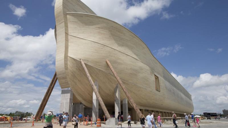 Un bărbat a construit Arca lui Noe pentru a demonstra că Biblia nu minte! Construcția uriașă a creat controverse: 