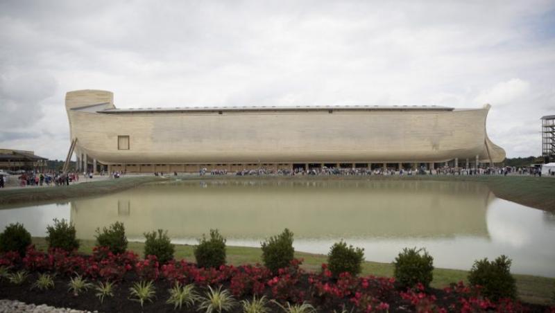 Un bărbat a construit Arca lui Noe pentru a demonstra că Biblia nu minte! Construcția uriașă a creat controverse: 