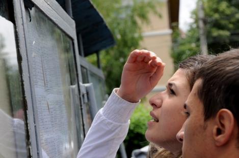 Elevii susțin vineri ultima probă a Bacalaureatului, cea la alegere. Când se afișează PRIMELE REZULTATE LA BAC 2016