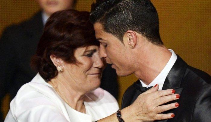 "Am vrut să-l omor pe Ronaldo b&acirc;nd bere neagră, opărită, și alerg&acirc;nd p&acirc;nă leșinam. Am vrut să-l avortez. S-a &icirc;ncăpăț&acirc;nat să trăiască!&rdquo;